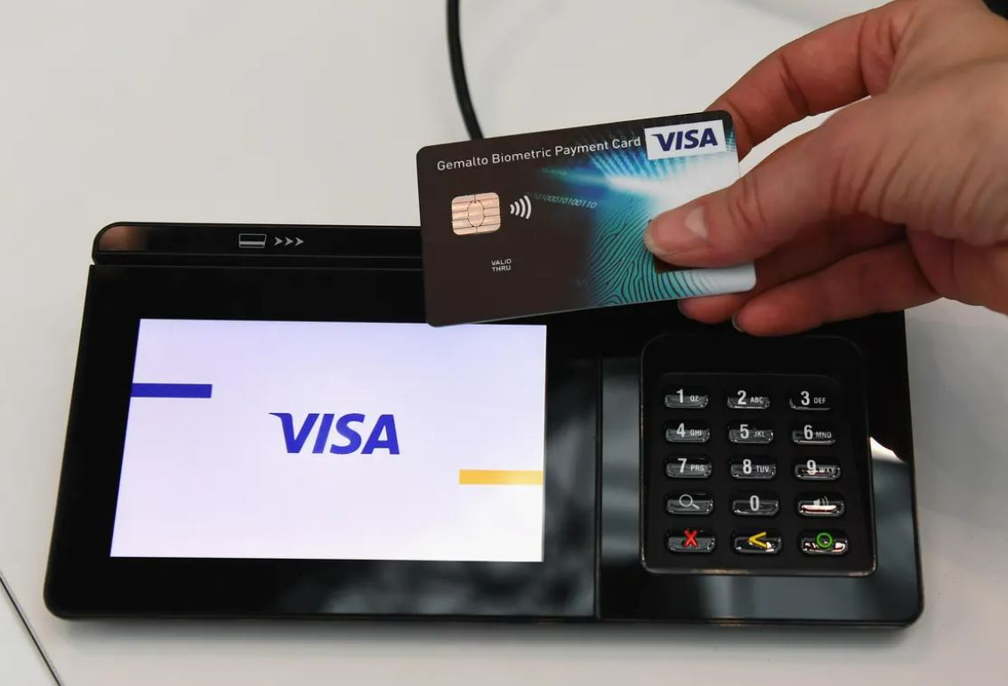 7 Credit Card Hacks in the Philippines Users Can Use to Save More