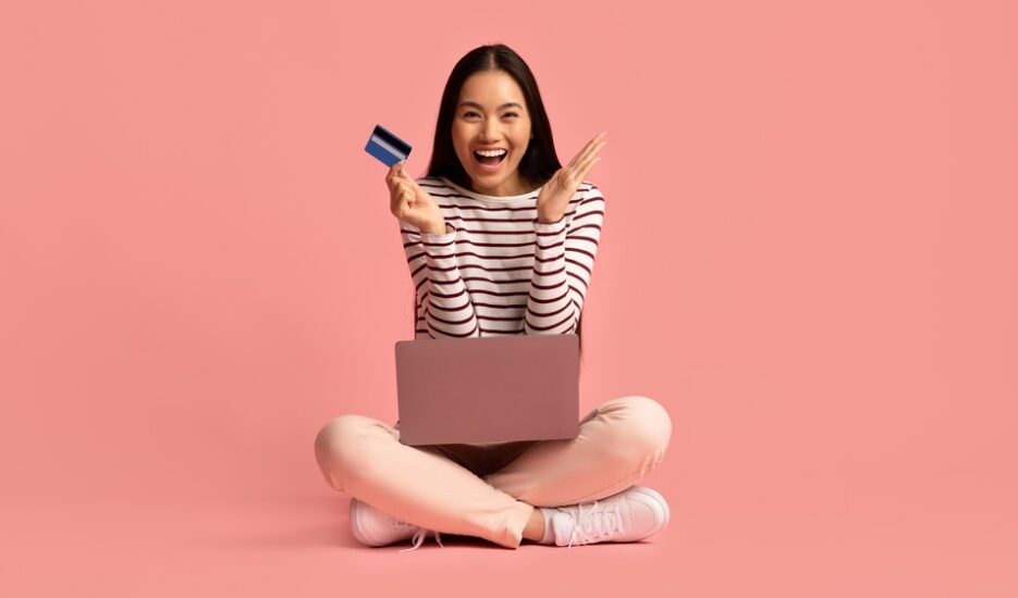 Avoid These Credit Card Mistakes and Manage Your Debt Wisely