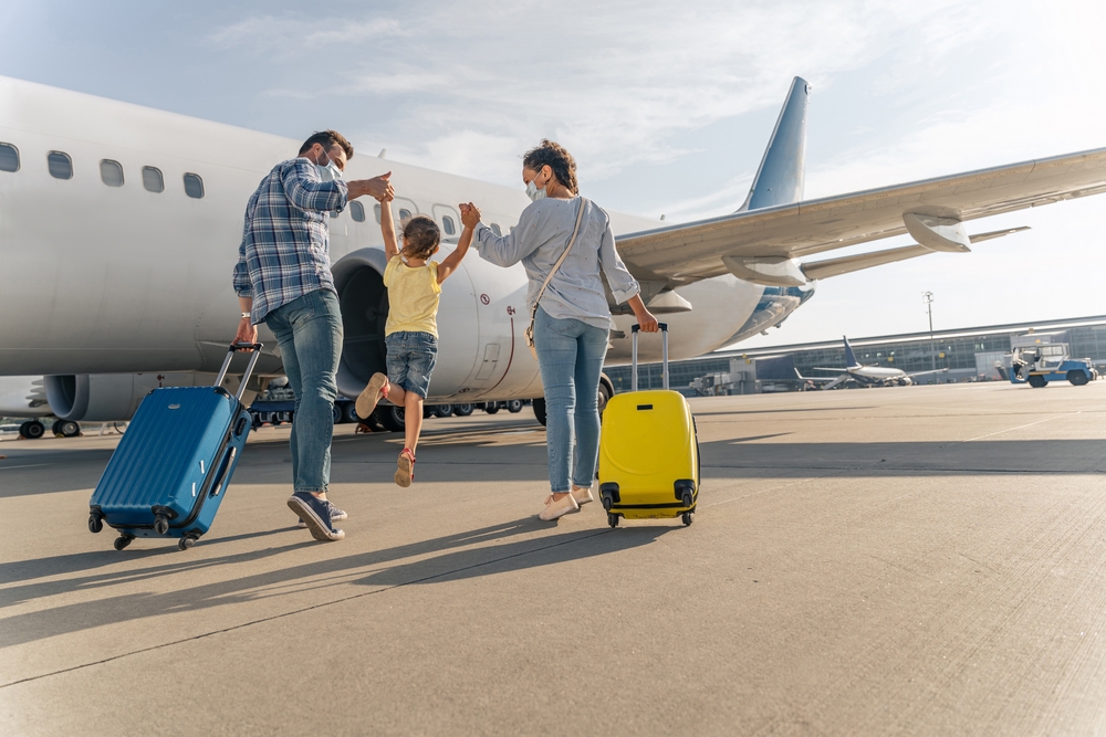 Choosing Between Air Miles vs. Cashback for Travel Rewards